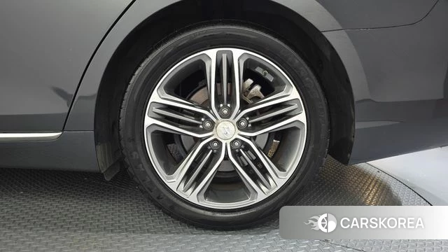 Hyundai Grandeur IG id 5018931 из Кореи 13