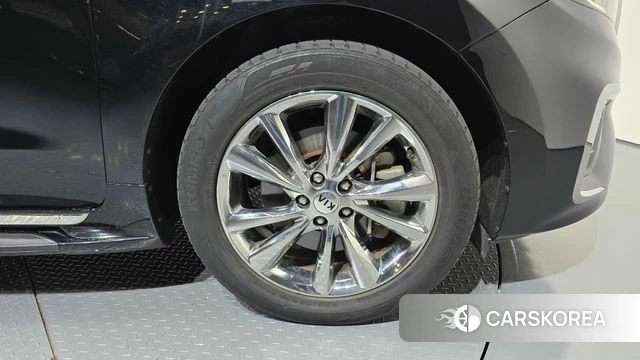 Kia The New Carnival id 4998186 из Кореи 13