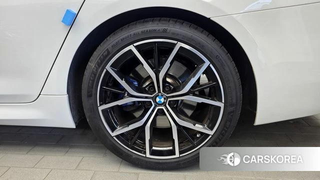 BMW 5 Series (G30) id 4986767 из Кореи 13
