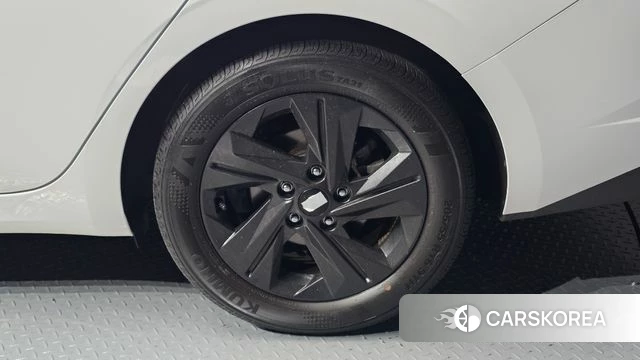 Hyundai Avante Hybrid (CN7) id 4991383 из Кореи 13