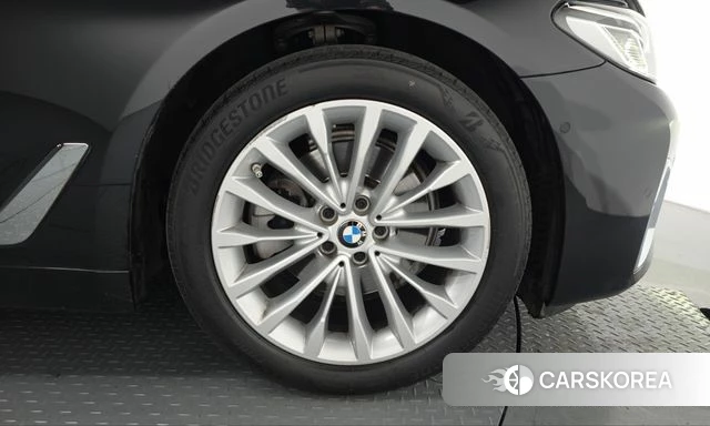 BMW 5 Series (G30) id 5002433 из Кореи 13