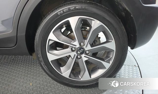 Kia Stonic id 5014029 из Кореи 13