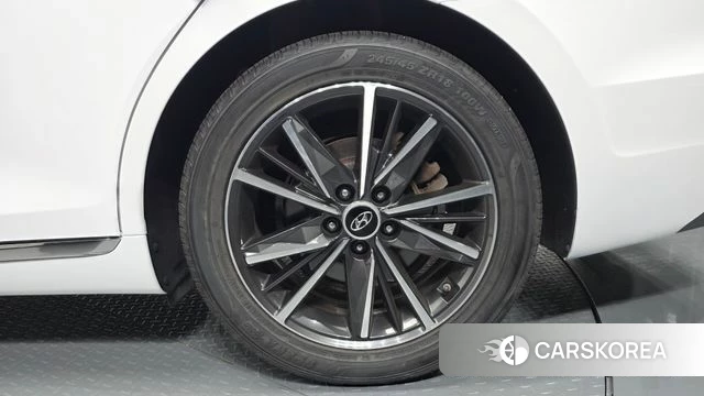 Hyundai The New Grandeur IG id 4835465 из Кореи 13