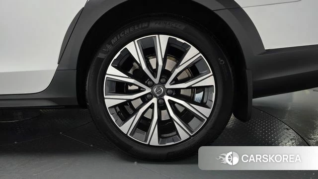Volvo V90 Cross-Country id 4966379 из Кореи 13