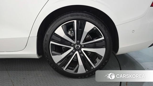 Volvo S60 3rd generation id 5016336 из Кореи 13