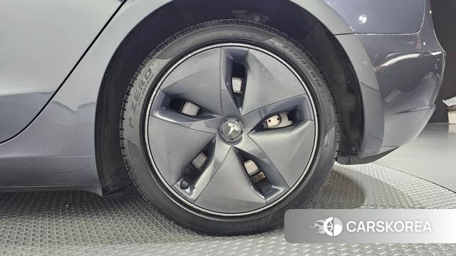 Tesla Model 3 id 4959624 из Кореи 13