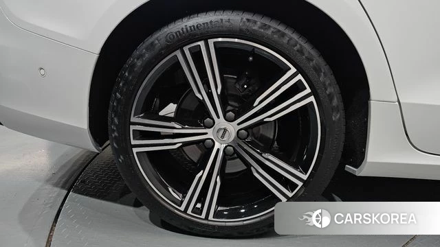 Volvo S60 3rd generation id 4541851 из Кореи 14