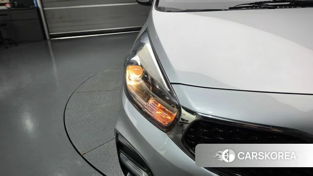 Kia The New Carens id 5013956 из Кореи 14