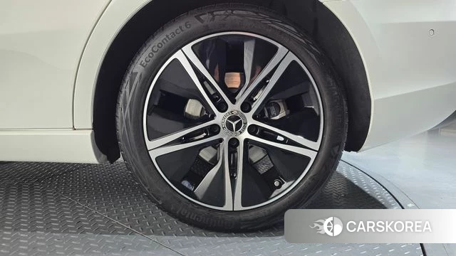 Mercedes-Benz A-Class W177 id 5052098 из Кореи 14