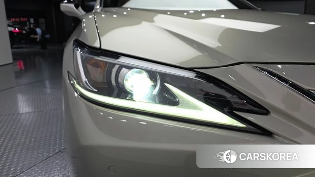 Lexus ES300h 7th generation id 5023816 из Кореи 14