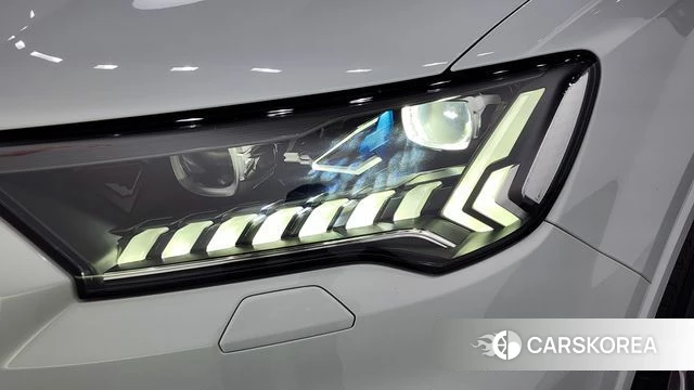 Audi SQ7 (4M) id 4898236 из Кореи 14