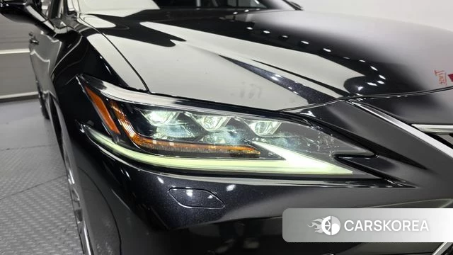 Lexus ES300h 7th generation id 4997774 из Кореи 14