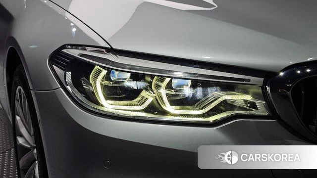 BMW 5 Series (G30) id 4977240 из Кореи 14