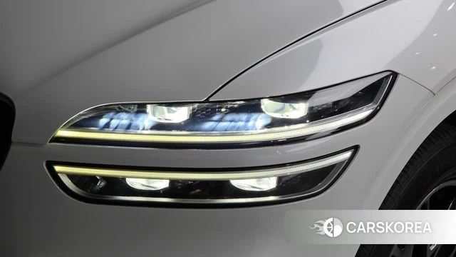 Genesis GV70 id 4997758 из Кореи 14