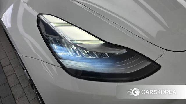 Tesla Model Y id 4702529 из Кореи 14