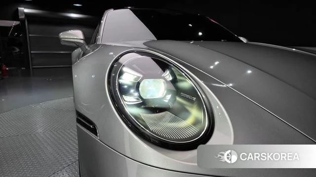 Porsche 911(992) id 4770032 из Кореи 14