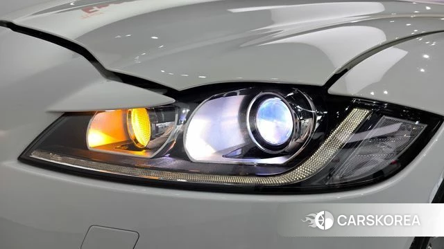 Jaguar XF (X260) id 5048701 из Кореи 14