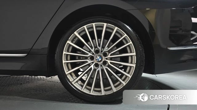 BMW 7 Series (G11) id 4982727 из Кореи 14