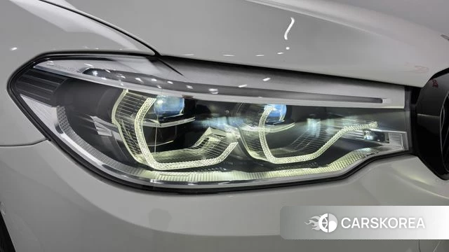 BMW 5 Series (G30) id 4967888 из Кореи 14