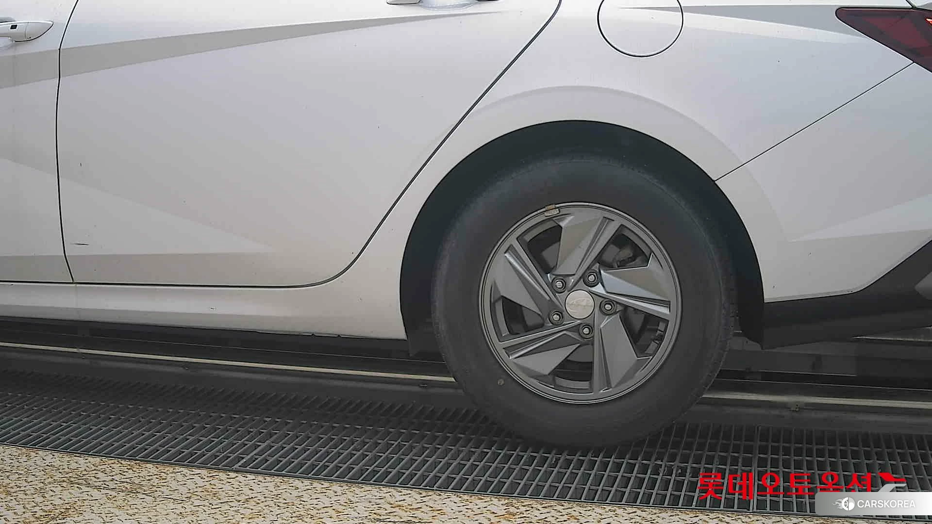 Hyundai Avante id 4984604 из Кореи 14