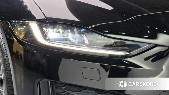 Jaguar XE id 4923497 из Кореи 14