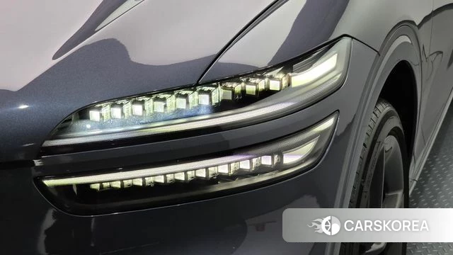 Genesis GV70 id 5039165 из Кореи 14