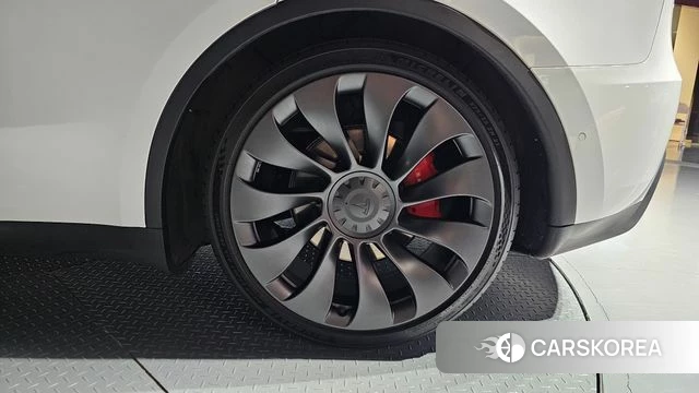 Tesla Model Y id 4641061 из Кореи 14