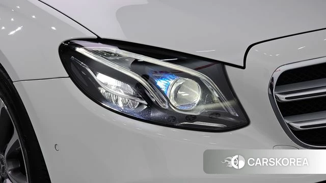 Mercedes-Benz E-Class W213 id 4923716 из Кореи 14