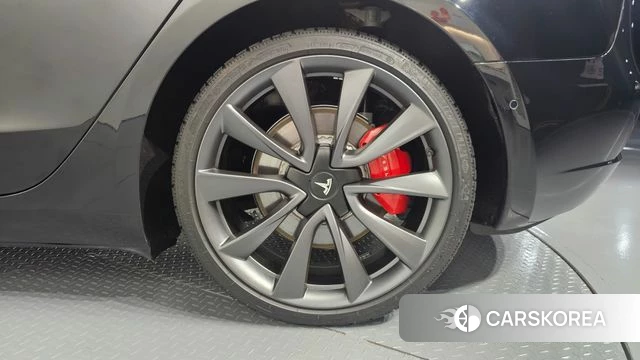 Tesla Model 3 id 4586805 из Кореи 14