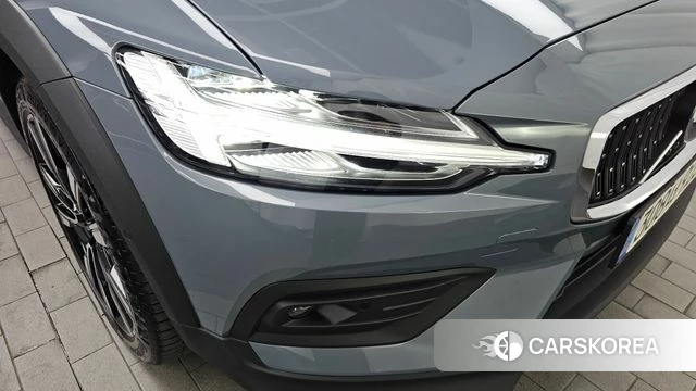 Volvo V60 Cross-Country 2nd Generation id 4518353 из Кореи 15