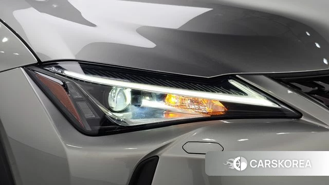 Lexus UX250h id 4907399 из Кореи 14