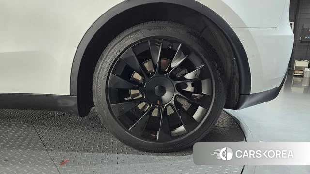Tesla Model Y id 5012883 из Кореи 14