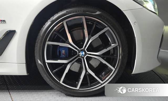BMW 5 Series (G30) id 4996356 из Кореи 14