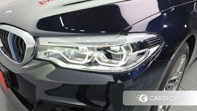 BMW 5 Series (G30) id 5029509 из Кореи 14