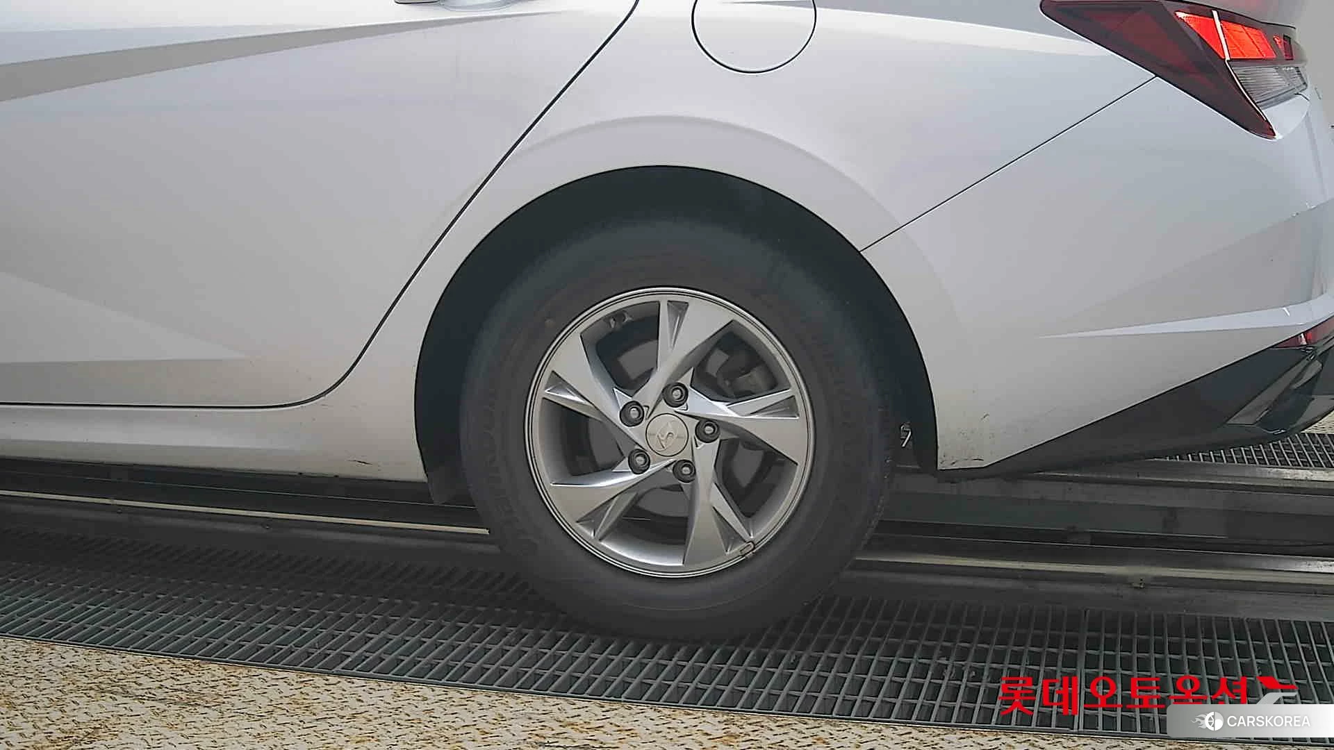 Hyundai Avante id 4984579 из Кореи 14