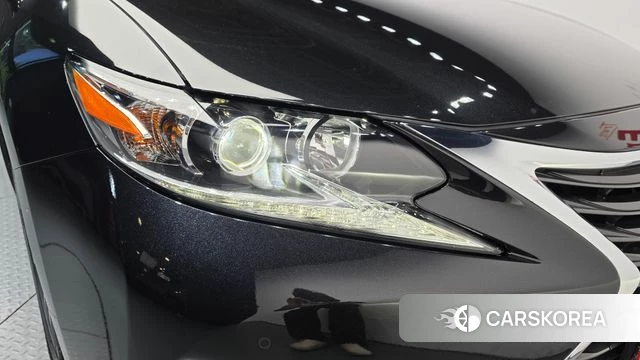 Lexus New ES300h id 4944453 из Кореи 15