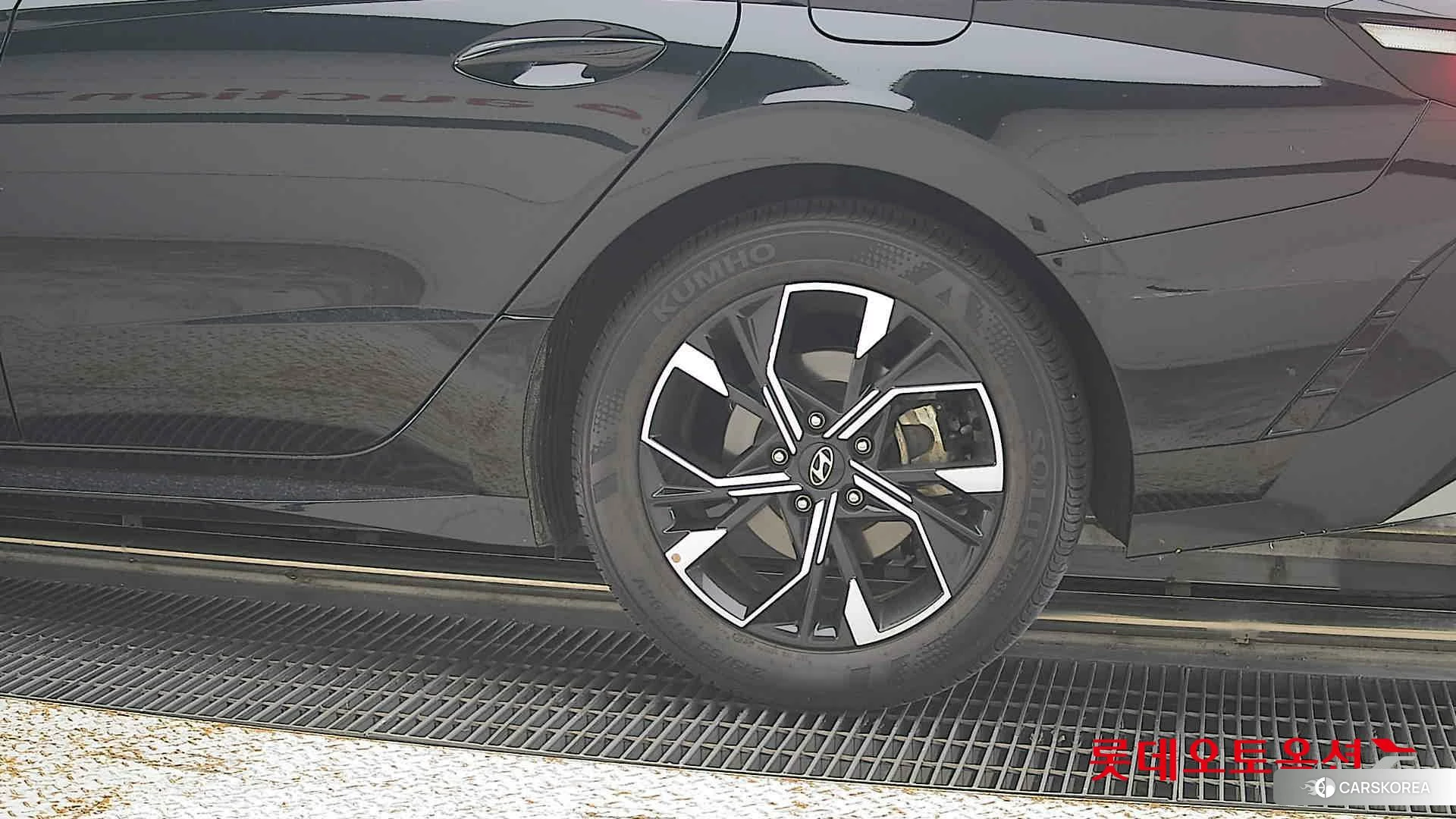 Hyundai Sonata id 4990003 из Кореи 14