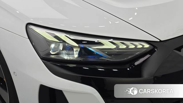 Audi e-Tron GT id 5027930 из Кореи 14