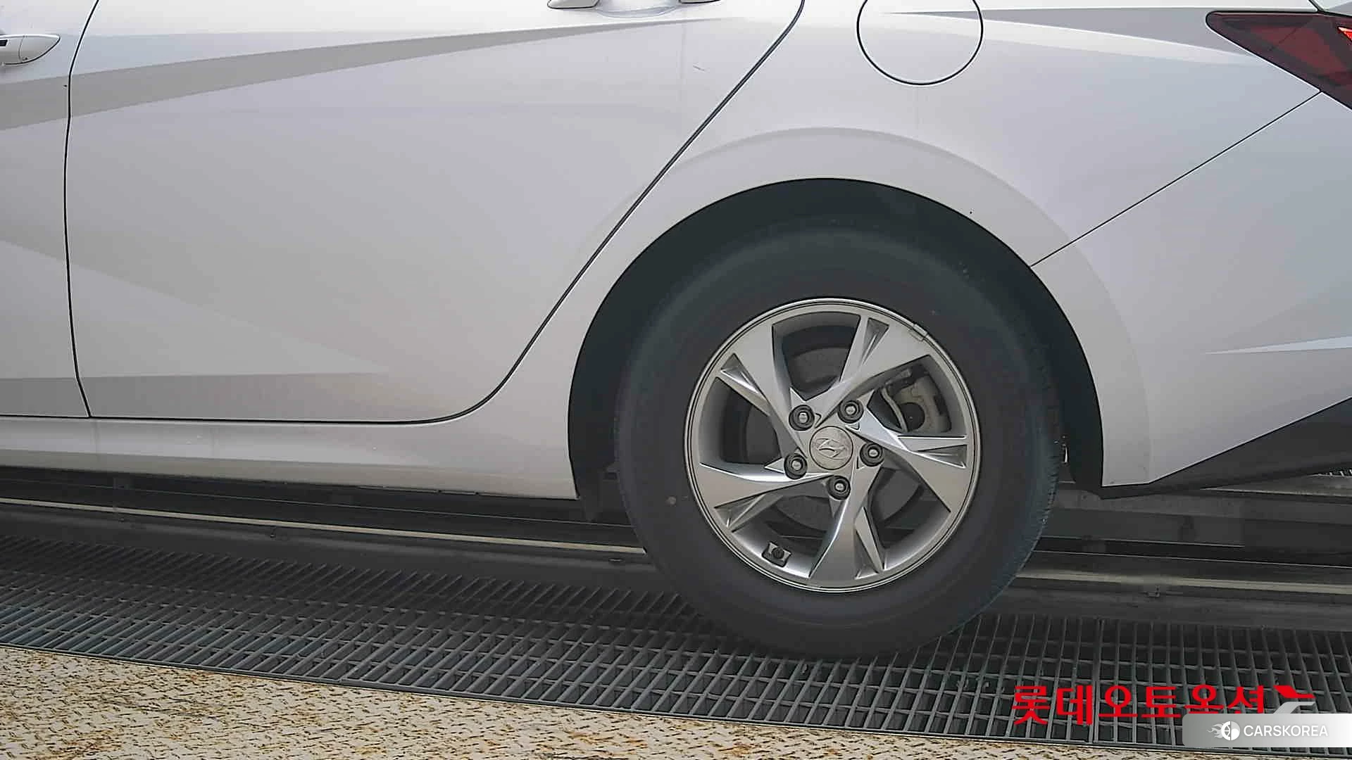Hyundai Avante id 4990072 из Кореи 14