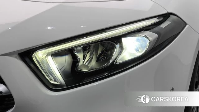 Mercedes-Benz A-Class W177 id 5028375 из Кореи 14