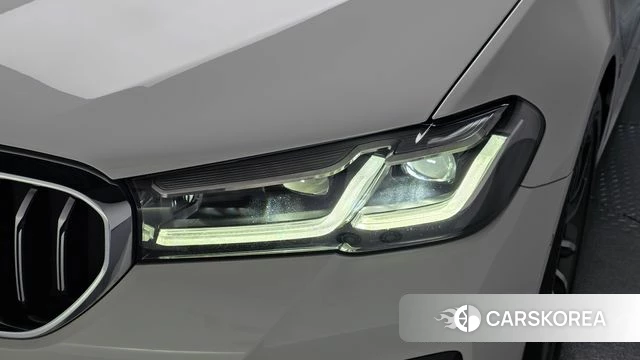 BMW 5 Series (G30) id 5027099 из Кореи 14