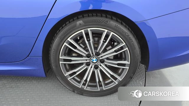 BMW 3 Series (G20) id 4987120 из Кореи 14