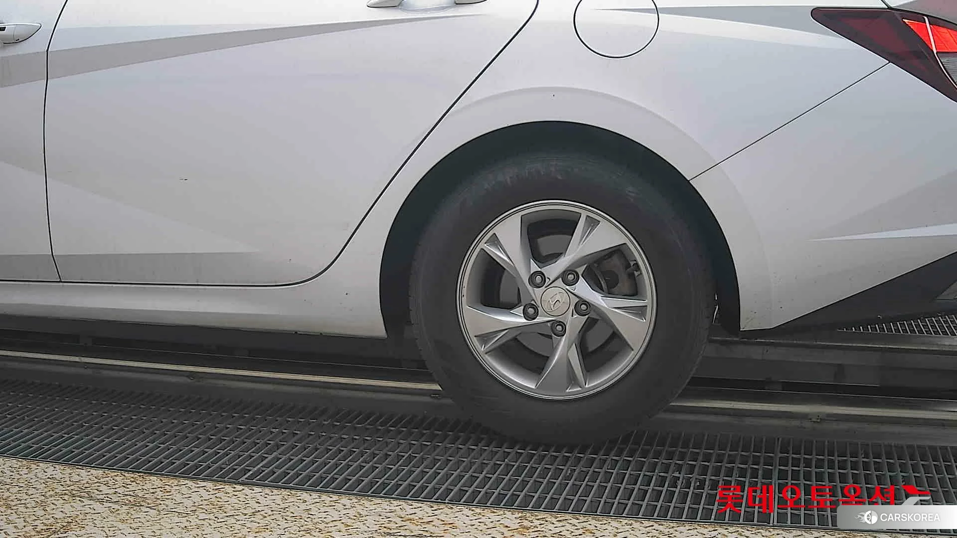 Hyundai Avante id 4984602 из Кореи 14