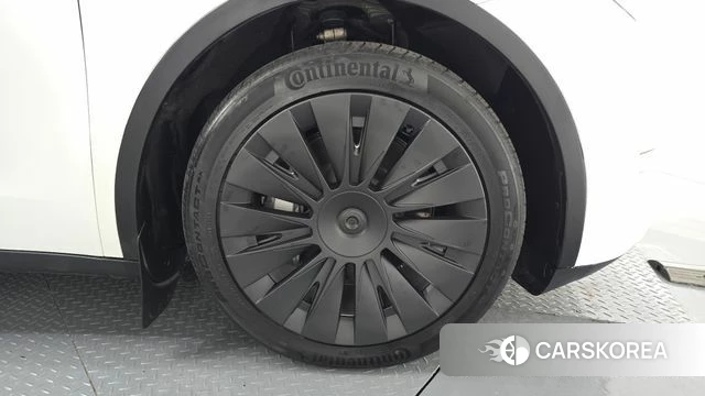 Tesla Model Y id 4871636 из Кореи 14