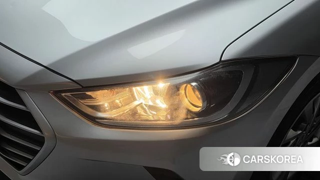 Hyundai Avante AD id 4638321 из Кореи 14