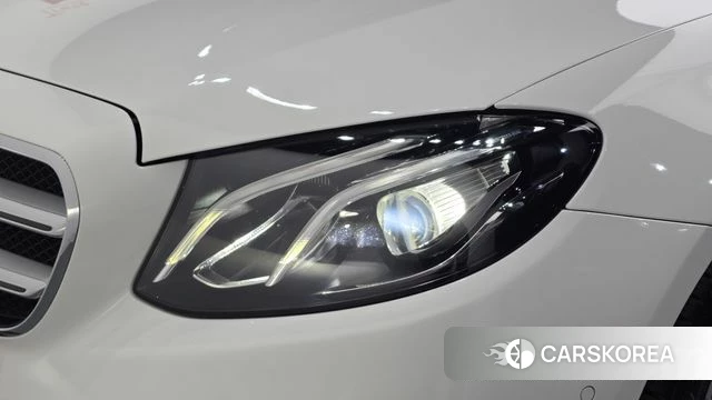 Mercedes-Benz E-Class W213 id 4937730 из Кореи 14