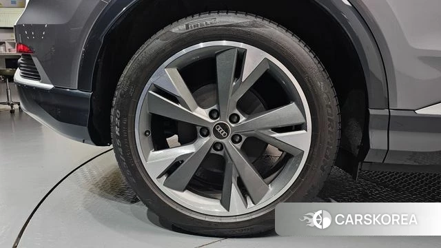 Audi Q4 e-Tron (F4) id 4871711 из Кореи 14