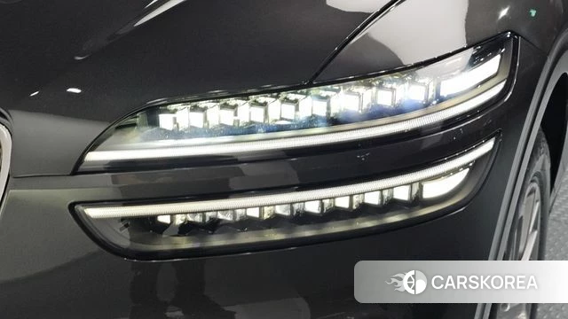 Genesis GV70 id 5021078 из Кореи 14