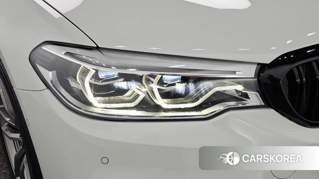 BMW 5 Series (G30) id 4988553 из Кореи 14