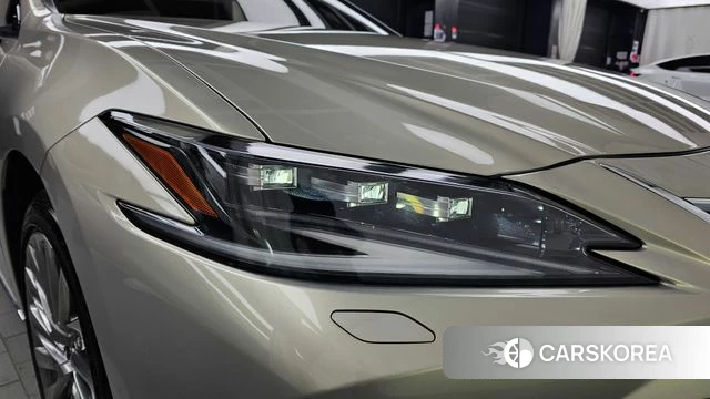 Lexus ES300h 7th generation id 5045384 из Кореи 14